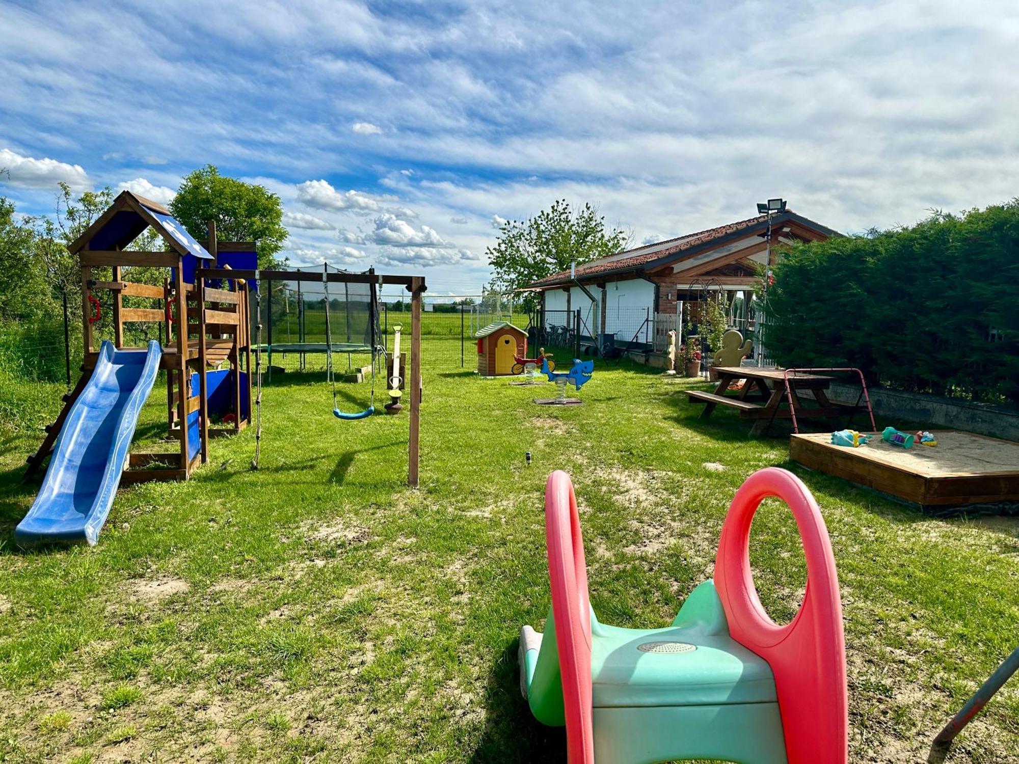 Family Relais La Magnolia Apartment Villanova d'Asti Exterior photo
